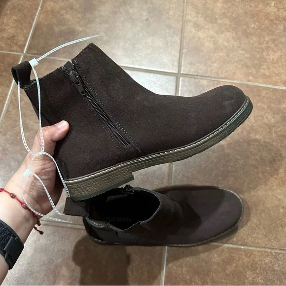 Steve Madden Ashher Oskar Brown Chelsea Boots - Picture 6 of 8